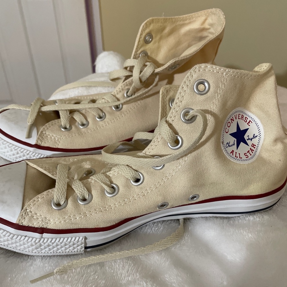 NEW CONVERSE WORN ONCE GREAT CONDITION